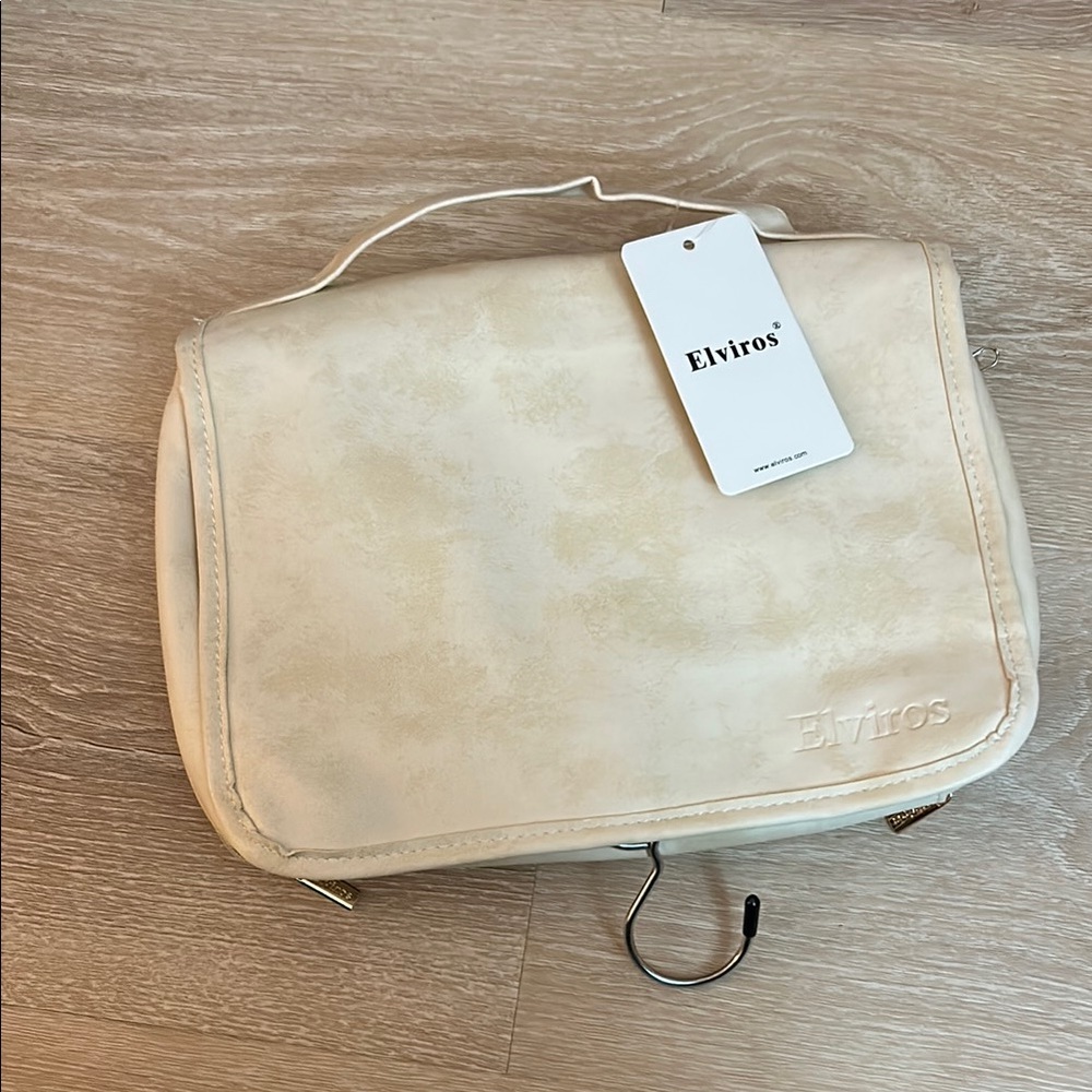 Elviros Cream Toiletry Bag